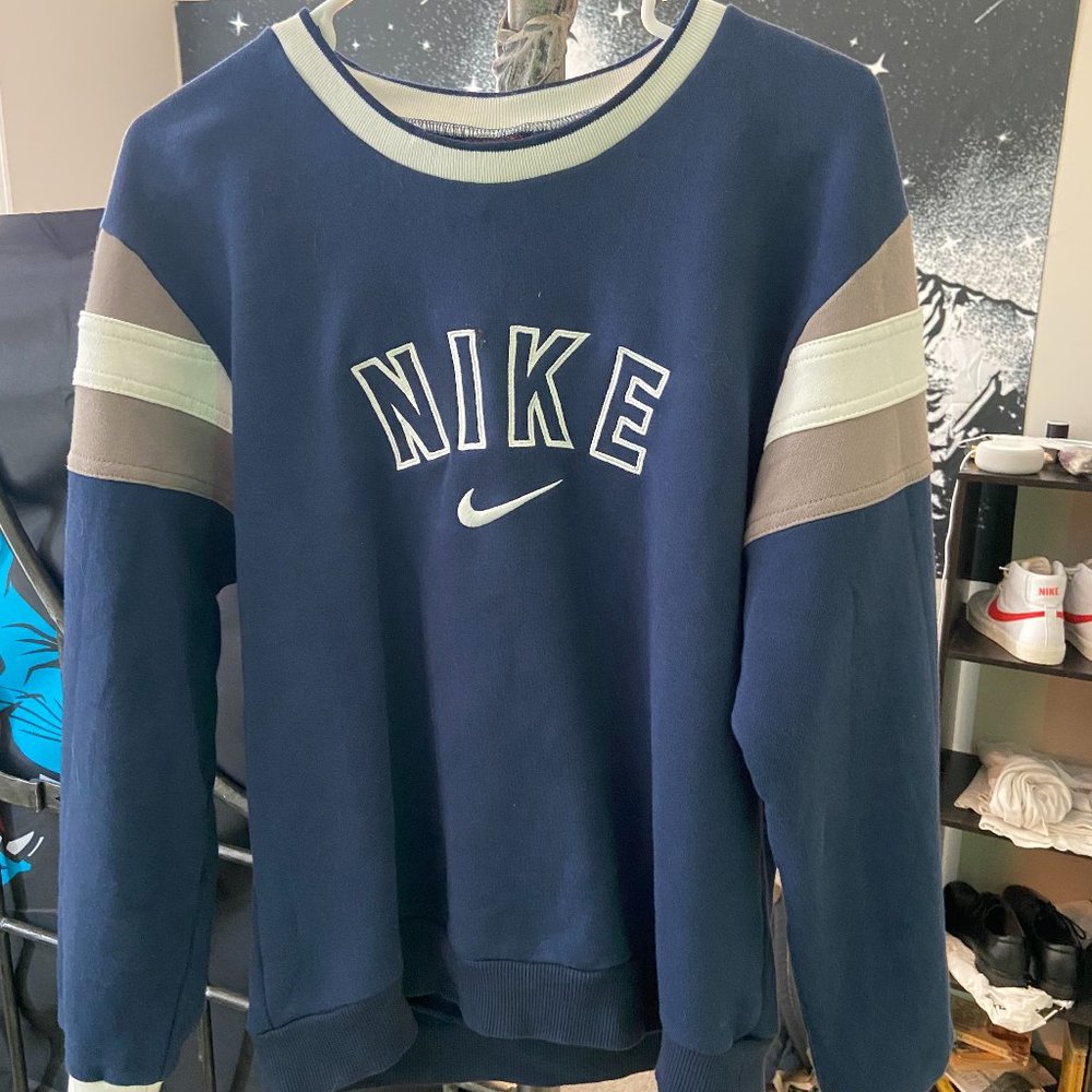 Vintage Nike Spellout Crewneck Sweatshirt